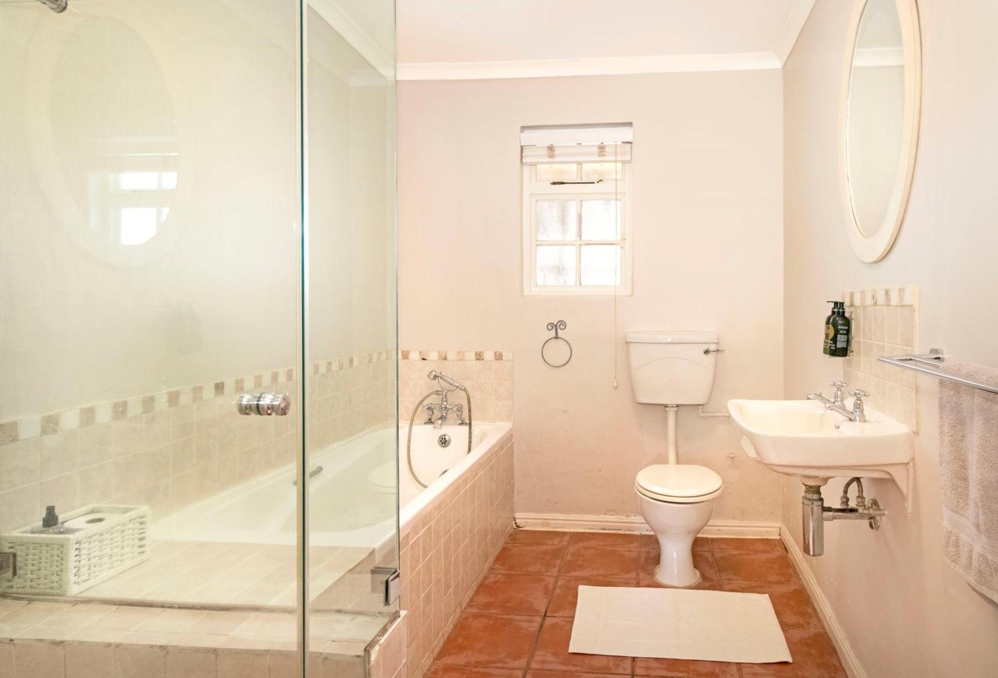Knorhoek Country Guesthouse Стелленбос Экстерьер фото